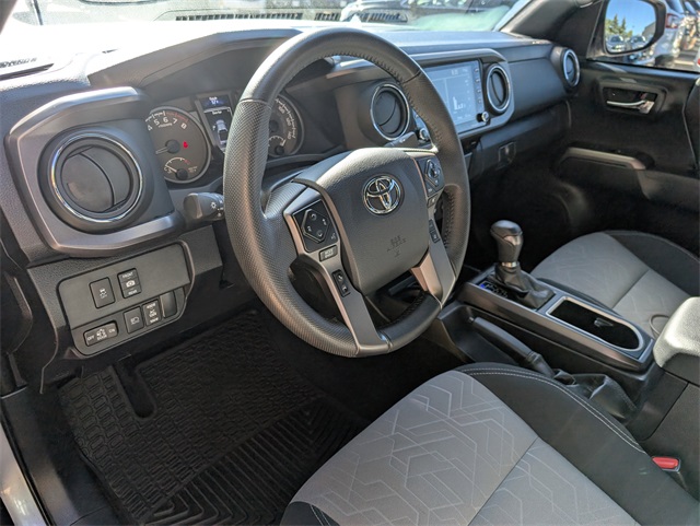 2023 Toyota Tacoma TRD Off-Road photo 8