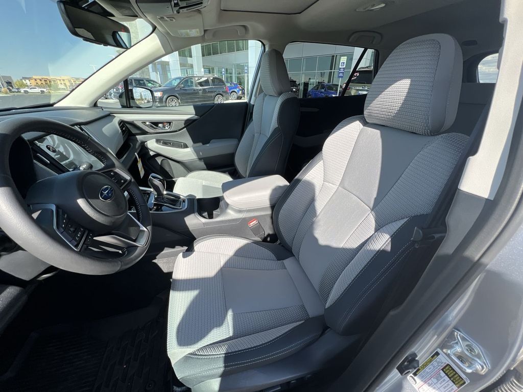 2025 Subaru Outback Premium photo 16