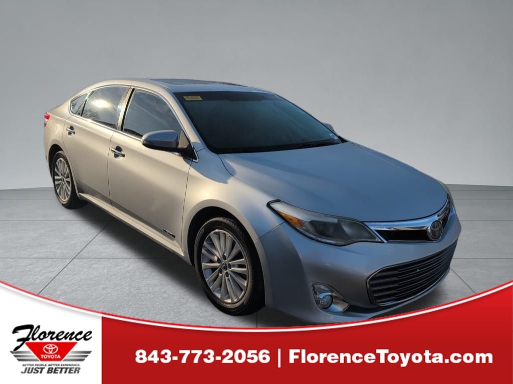 2014 Toyota Avalon Limited Hybrid's photo