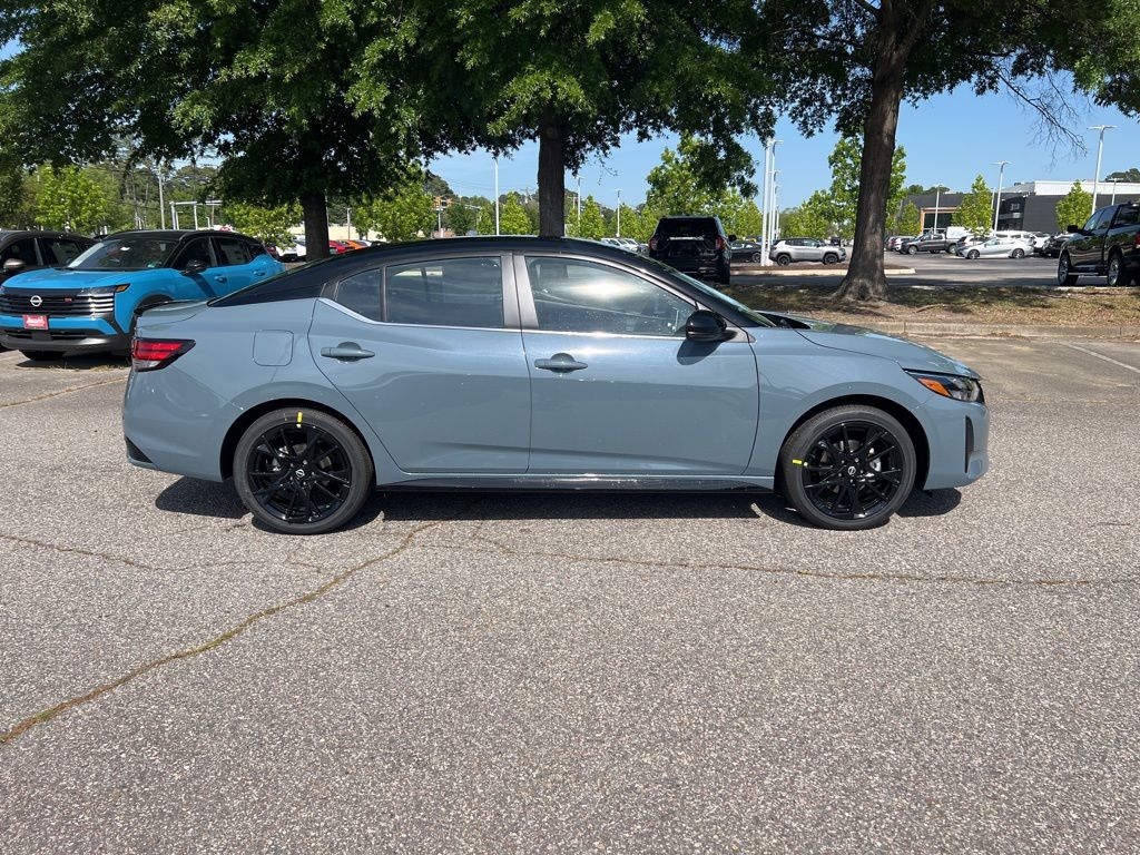 2025 Nissan Sentra SR Midnight Edition photo 5