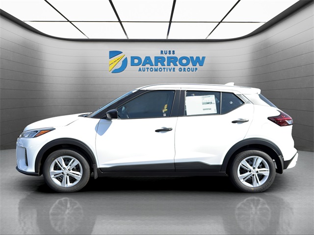 2025 Nissan Kicks Play S photo 2