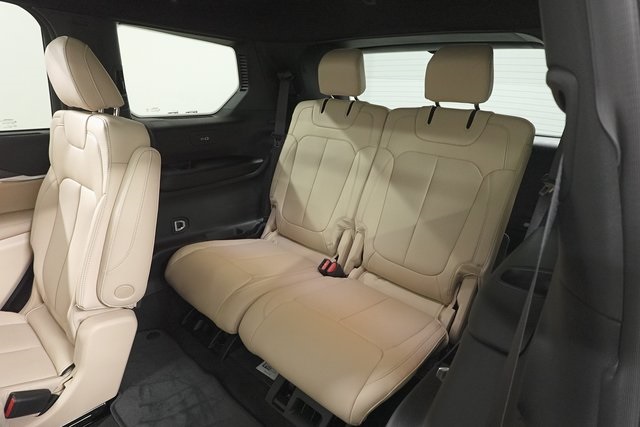 2025 Jeep Grand Cherokee Limited photo 24