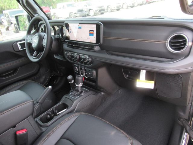 2025 Jeep Gladiator Sport photo 12