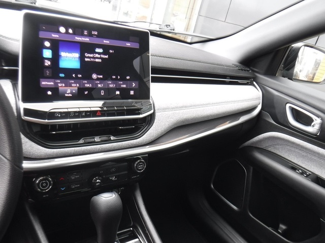 2023 Jeep Compass Sport photo 22