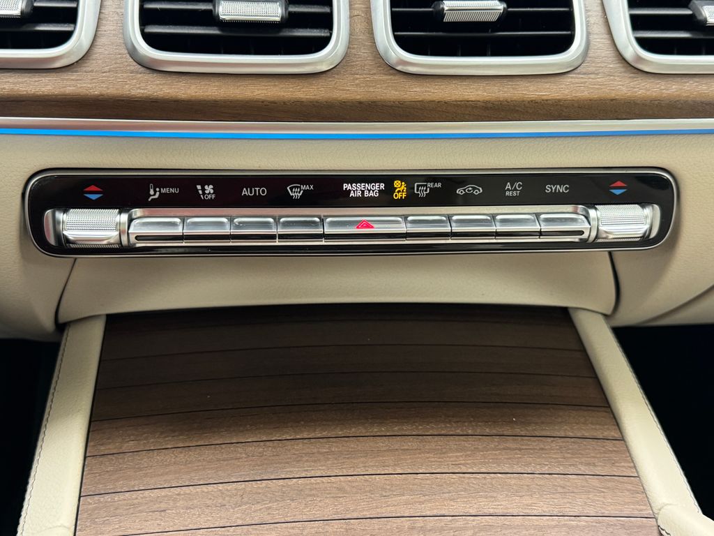 2022 Mercedes Benz GLS 450 4MATIC photo 28