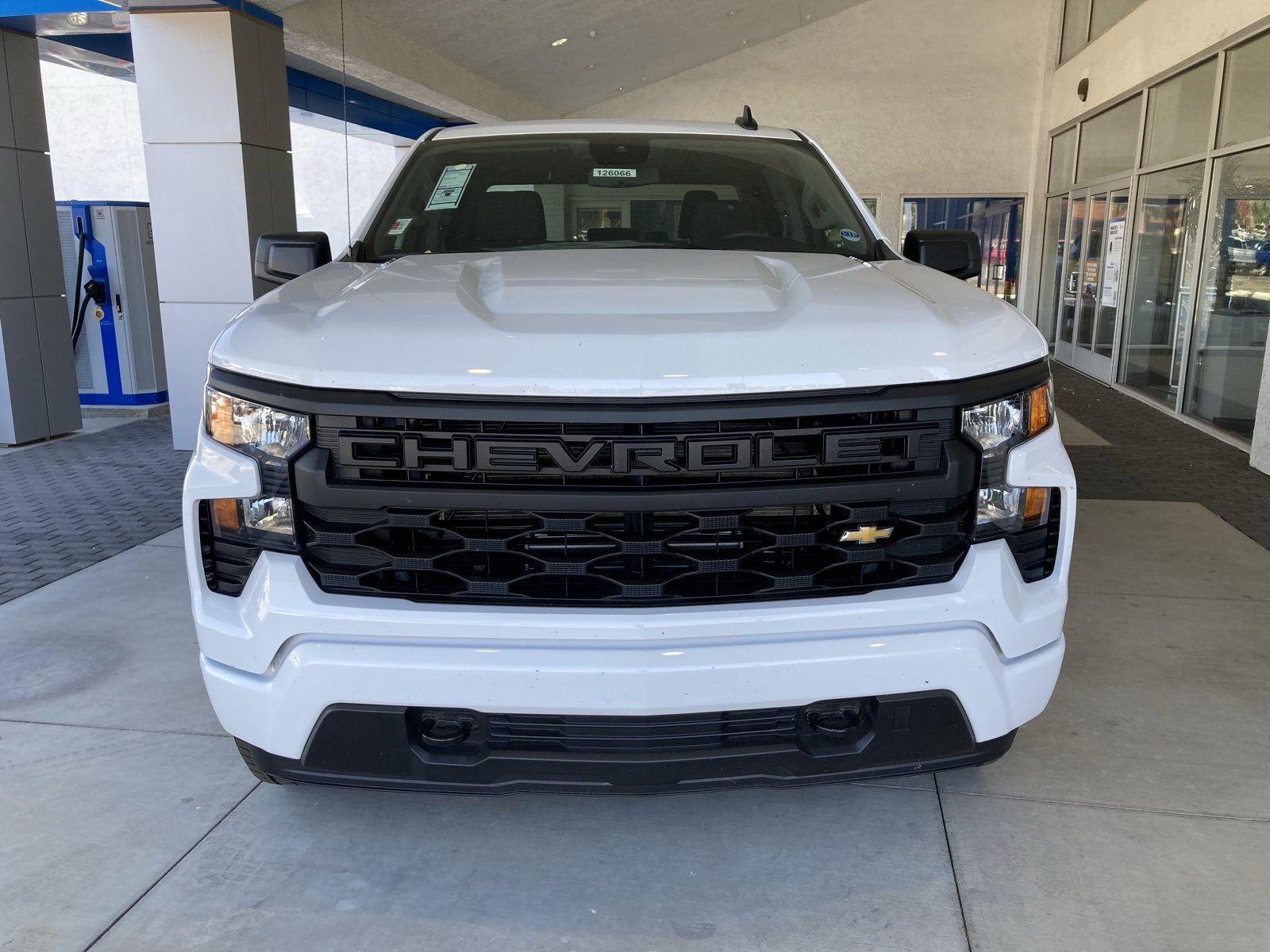 2026 Chevrolet Silverado 1500 Custom photo 2