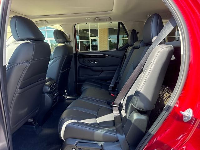 2025 Honda Pilot Touring photo 21
