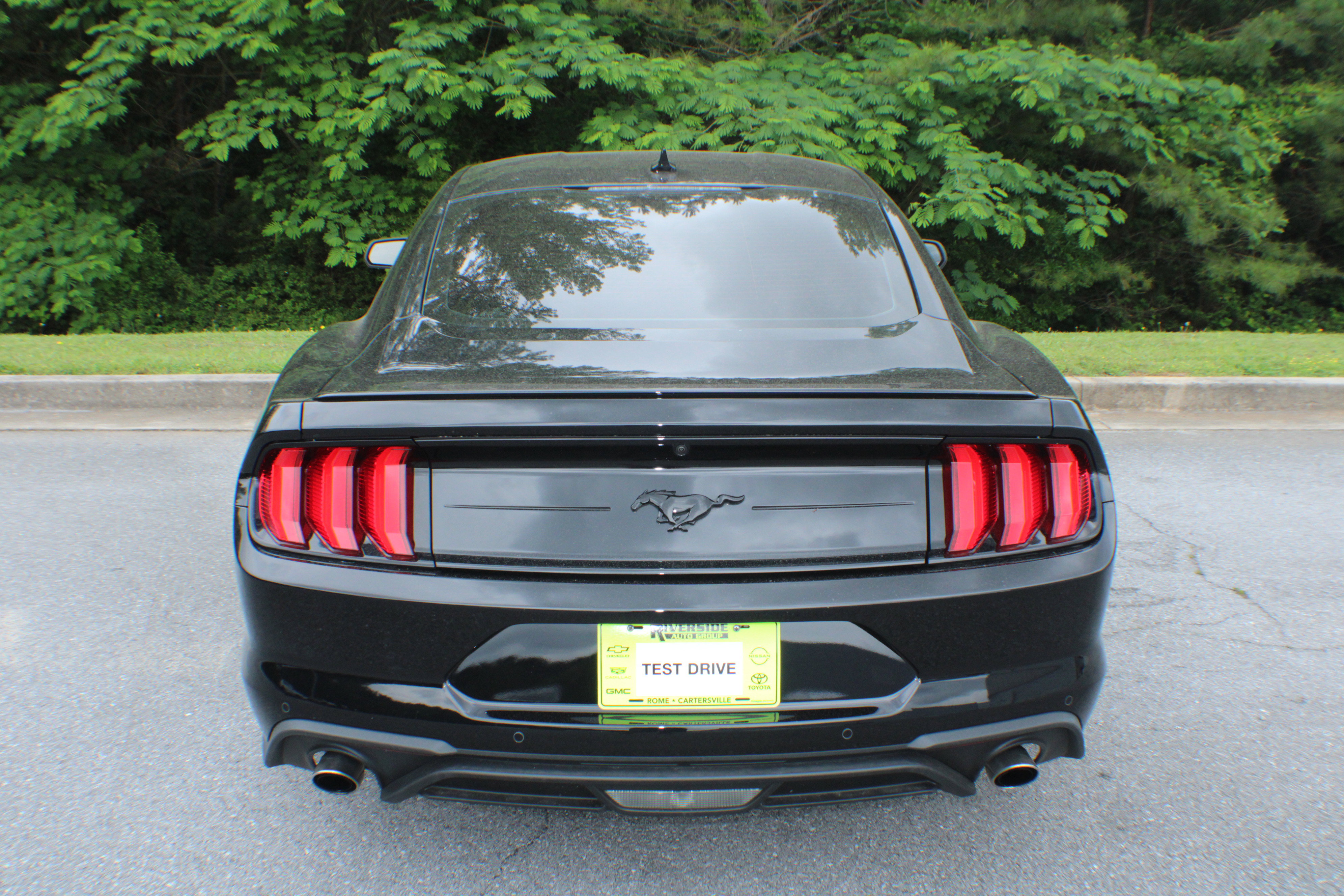 2023 Ford Mustang EcoBoost photo 12