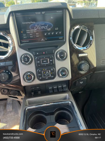 2015 Ford F-350 photo 21