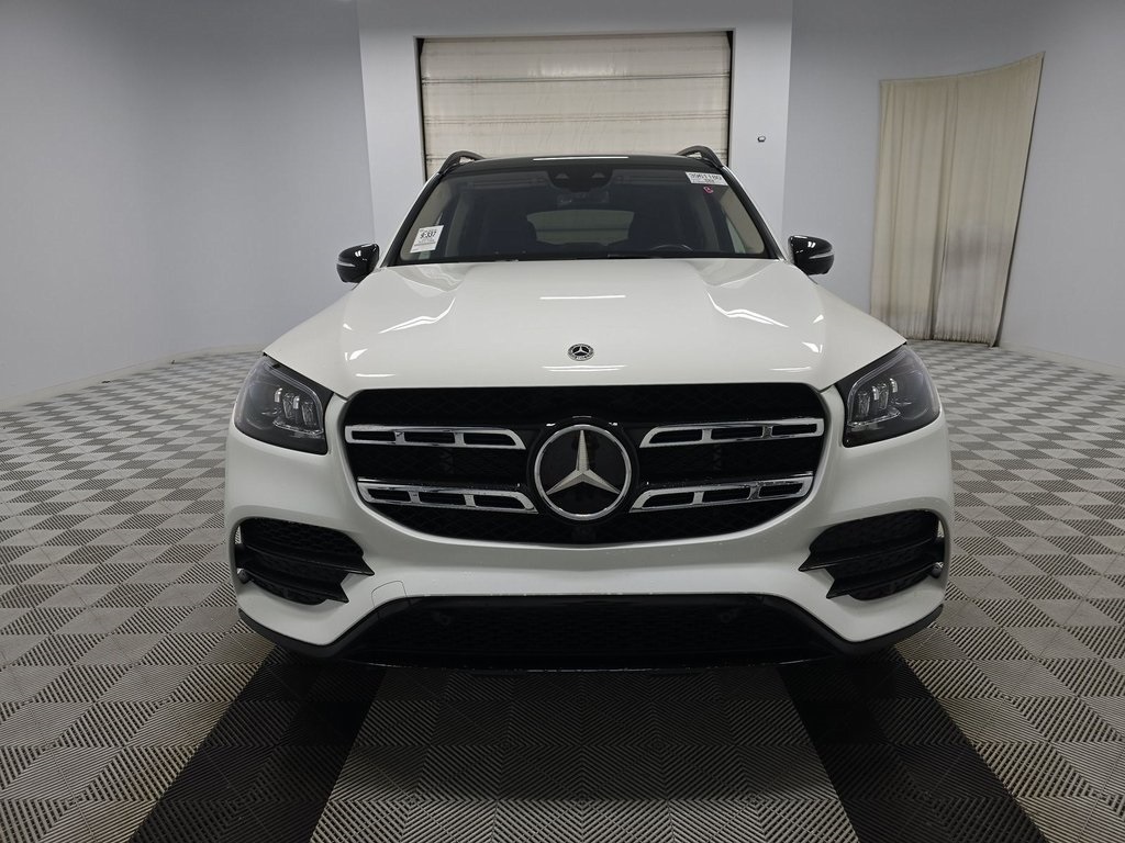 2023 Mercedes Benz GLS 580 4MATIC photo 2