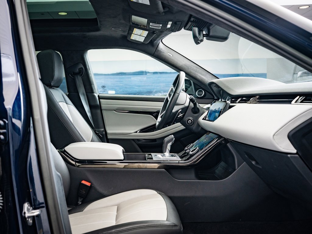 2023 Land Rover Range Rover Evoque R-Dynamic S photo 20