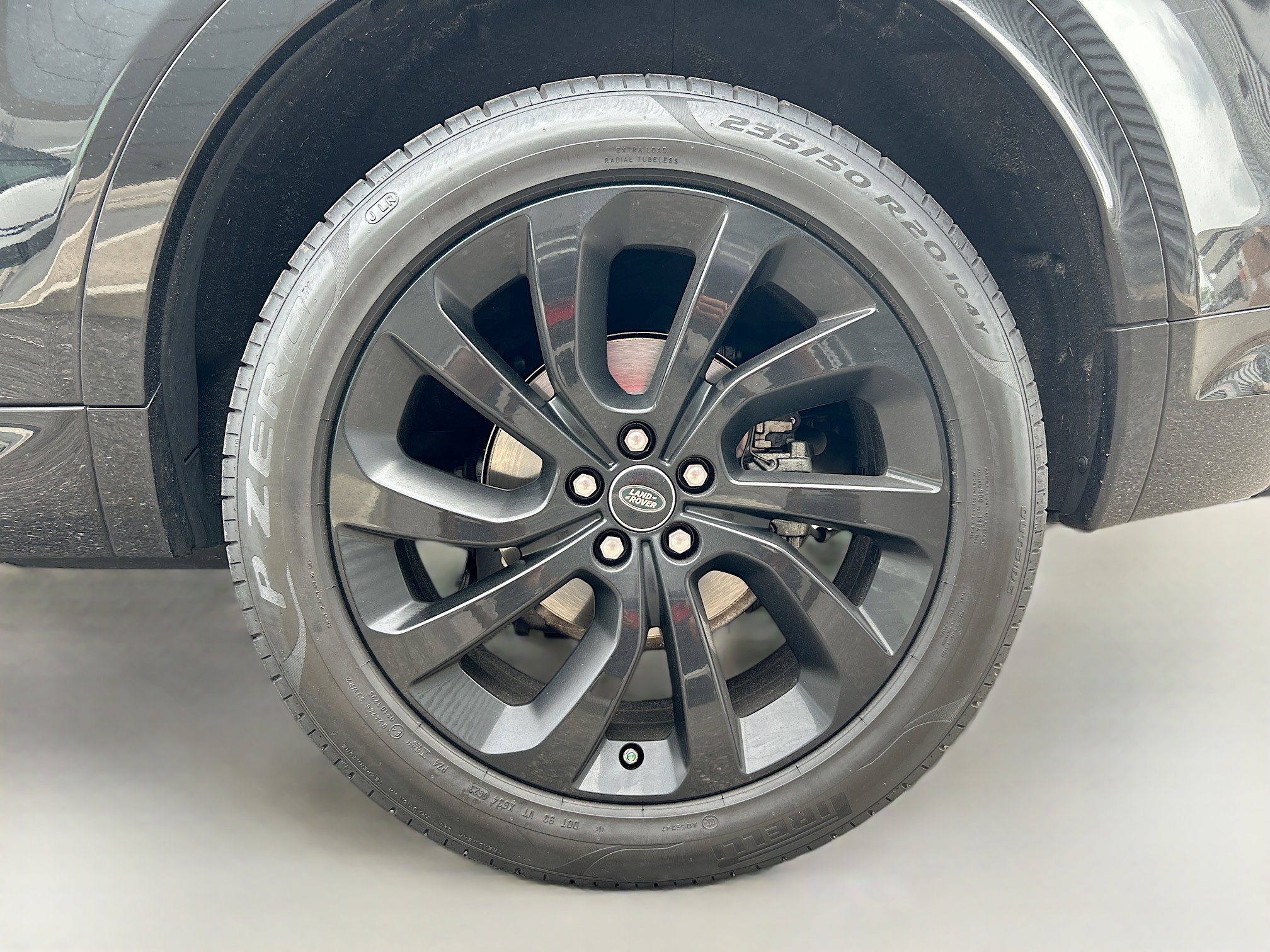 2020 Land Rover Discovery Sport SE R-Dynamic photo 33