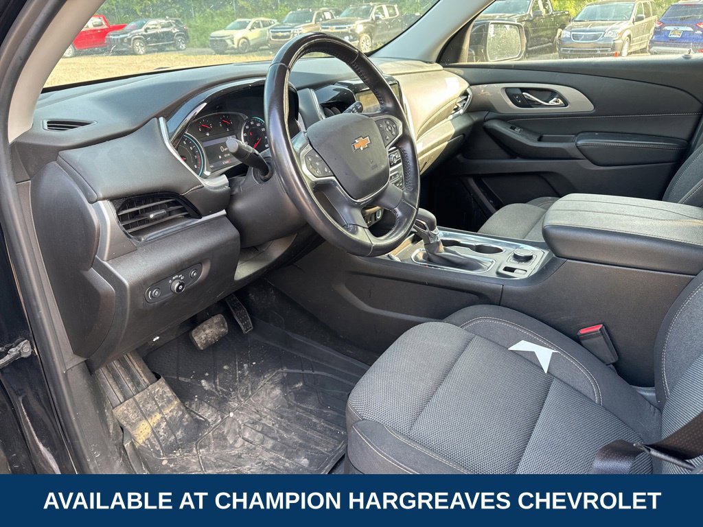 2021 Chevrolet Traverse Cloth photo 13