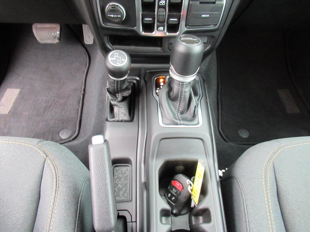 2024 Jeep Gladiator Sport S photo 22
