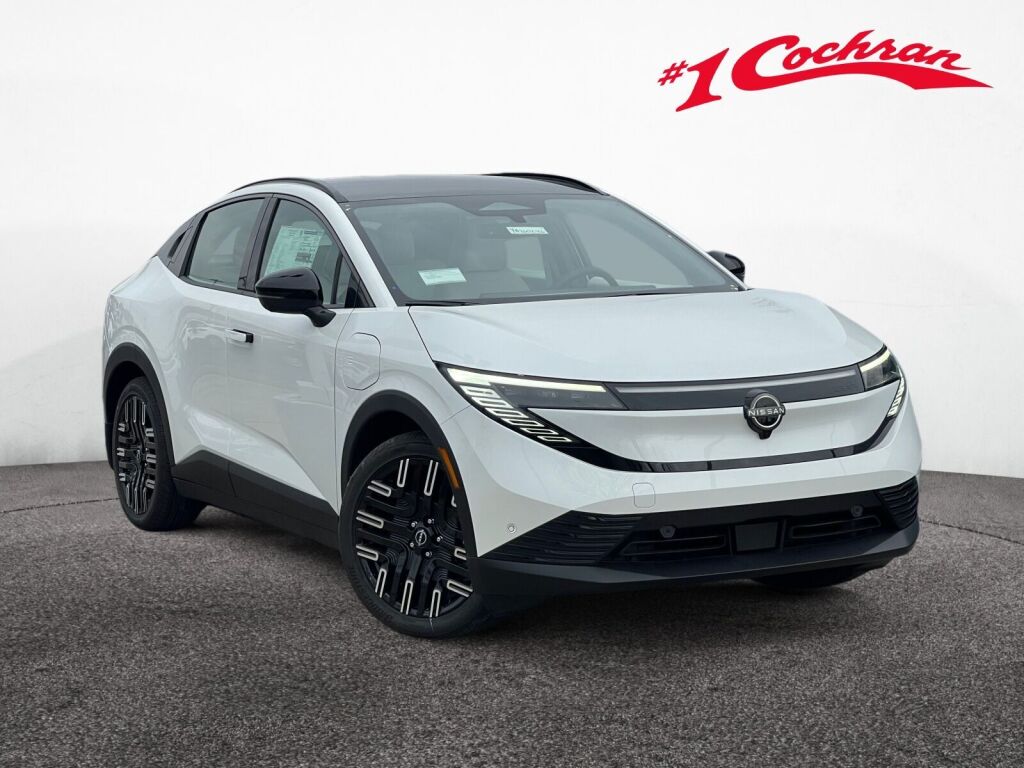 2026 Nissan Leaf Platinum+'s photo