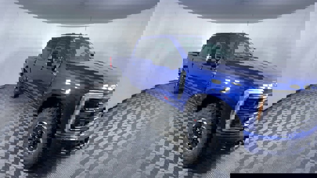 2026 Ford F-350 Platinum photo 2