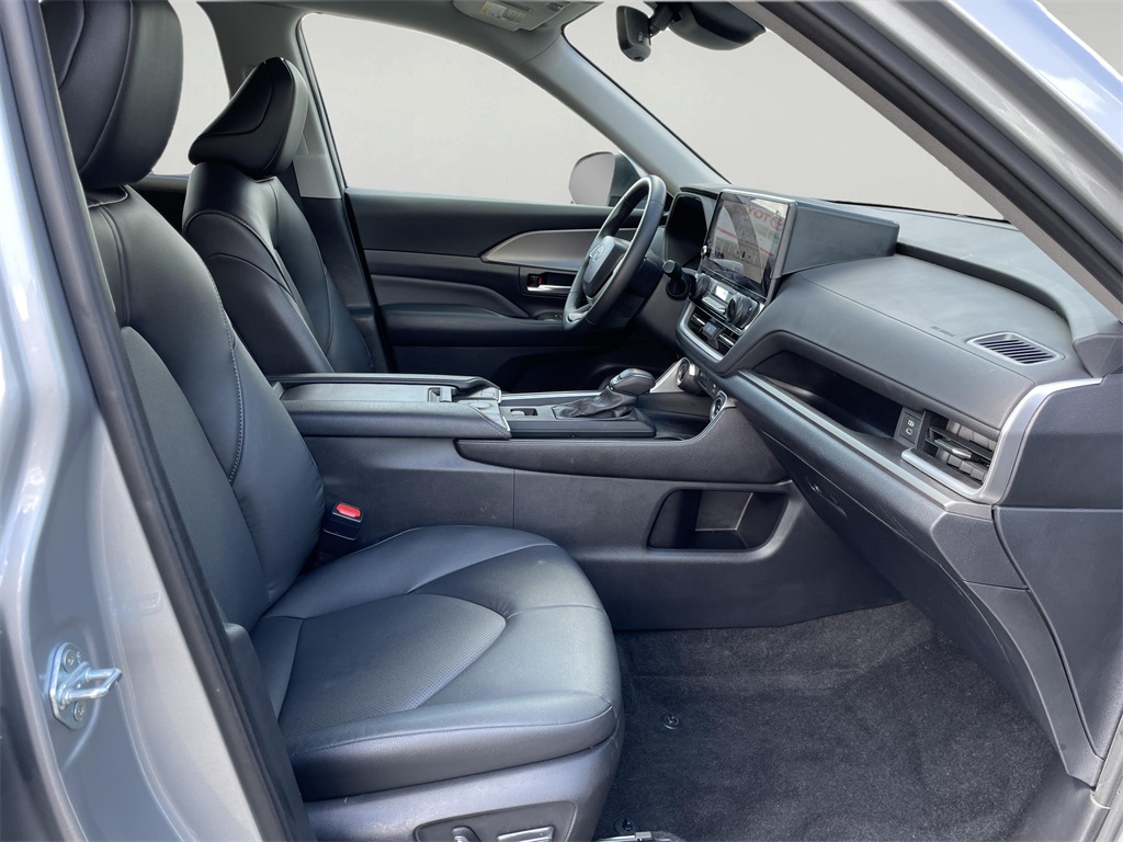 2024 Toyota Grand Highlander XLE photo 15