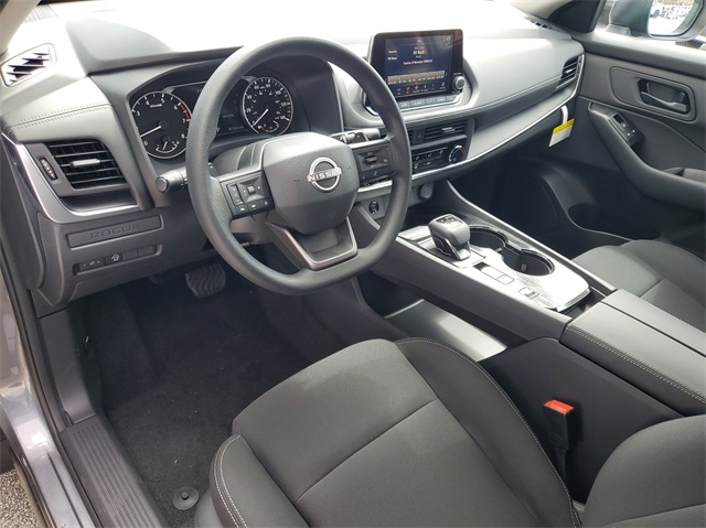2025 Nissan Rogue S photo 10