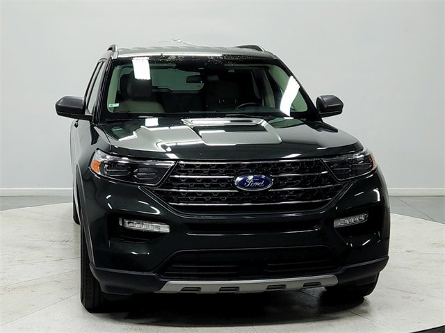 2022 Ford Explorer XLT photo 2
