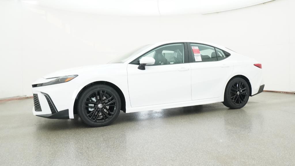 2025 Toyota Camry SE photo 8
