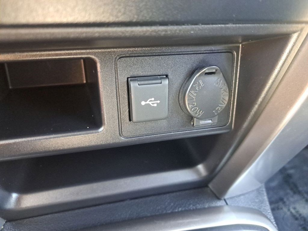 2024 Toyota 4Runner SR5 photo 22