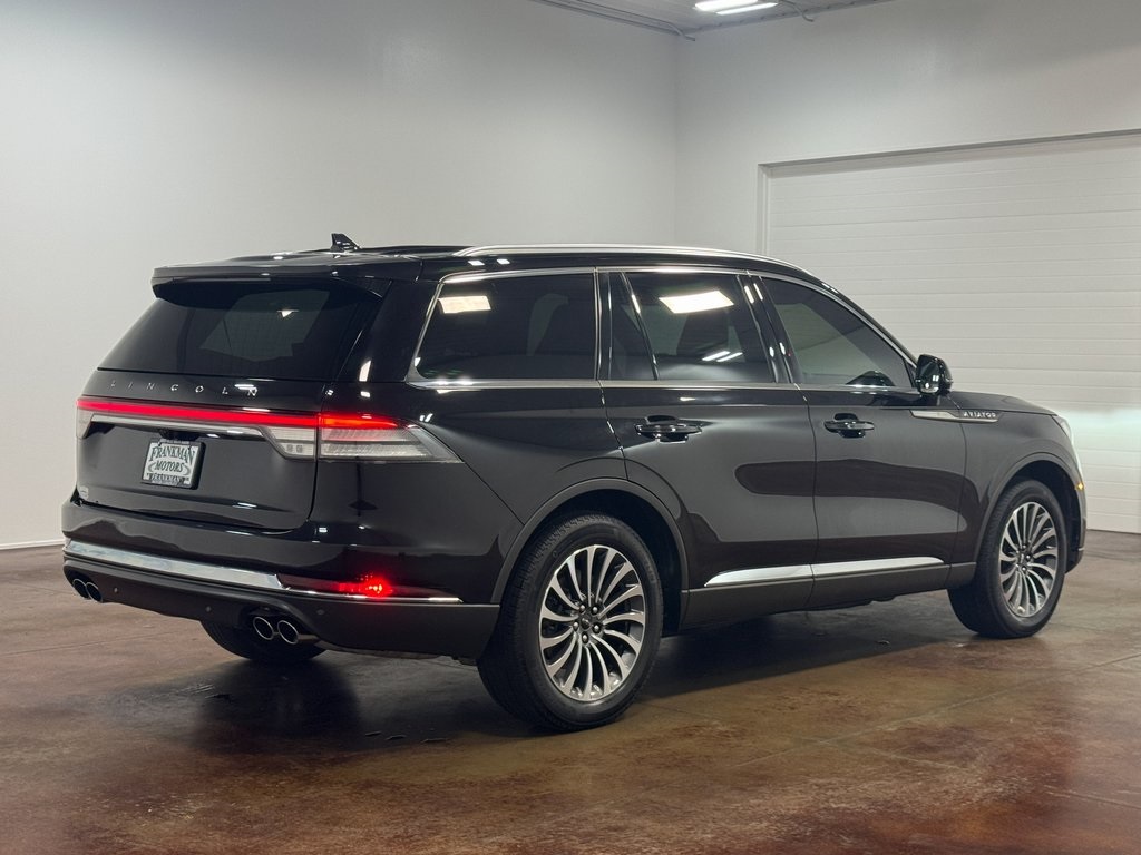 2022 Lincoln Aviator Reserve photo 3
