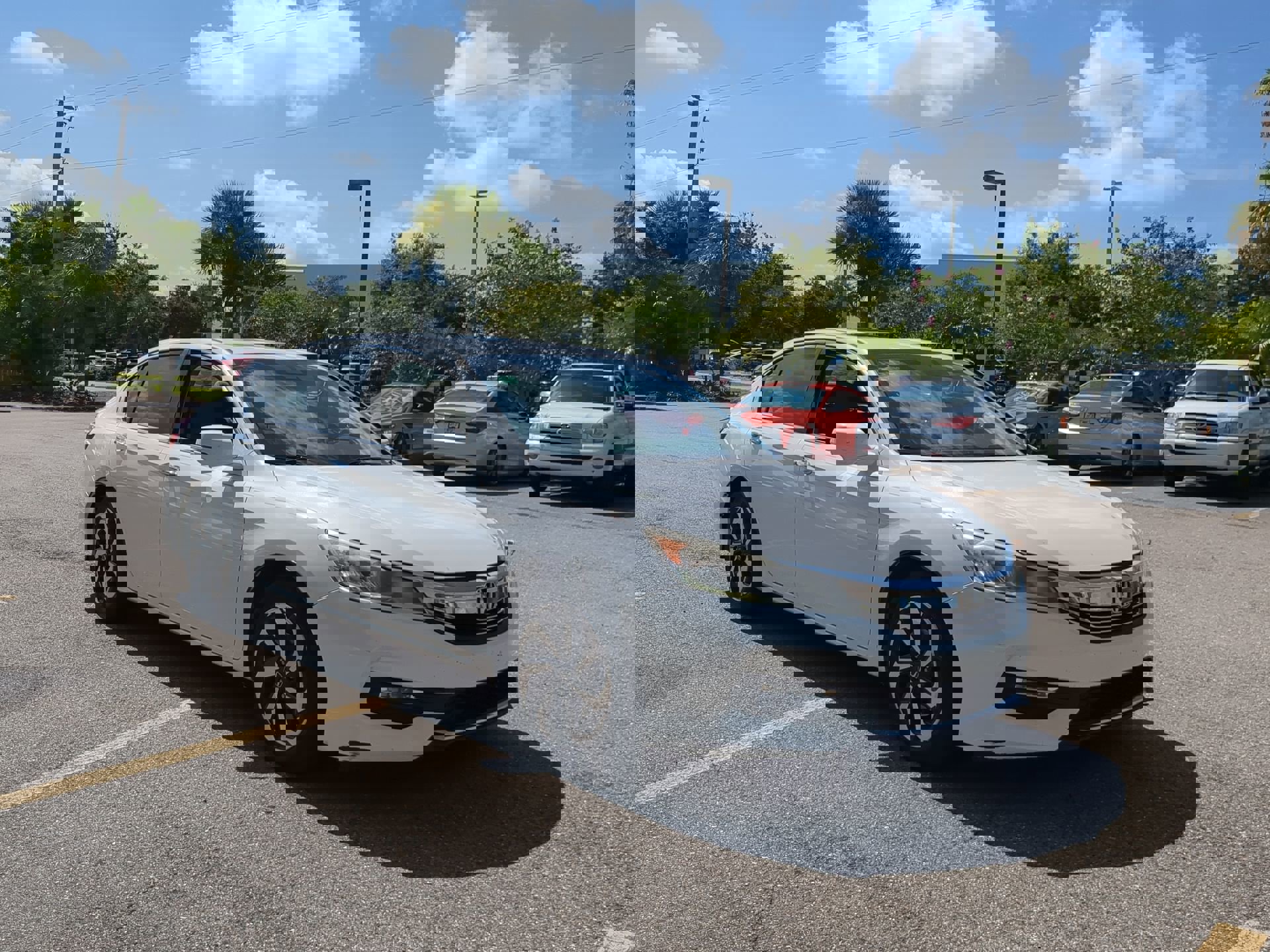 1HGCR2F88GA076115