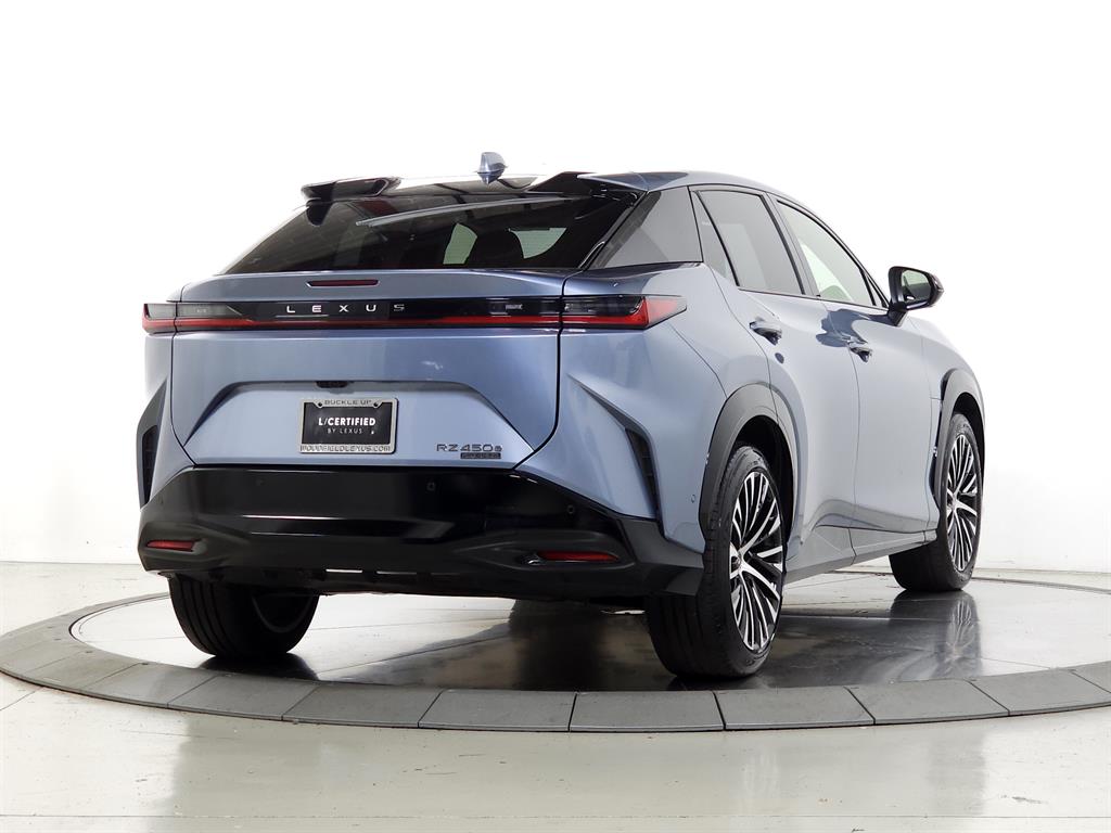 2023 Lexus RZ 450e photo 9