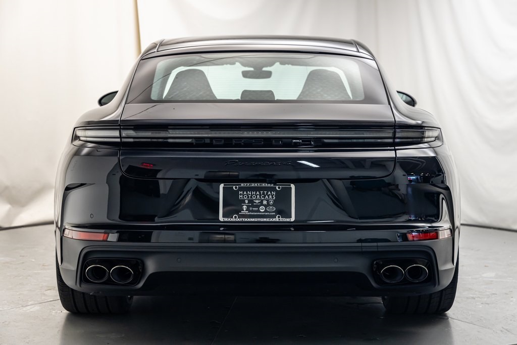 2025 Porsche Panamera 4 photo 4