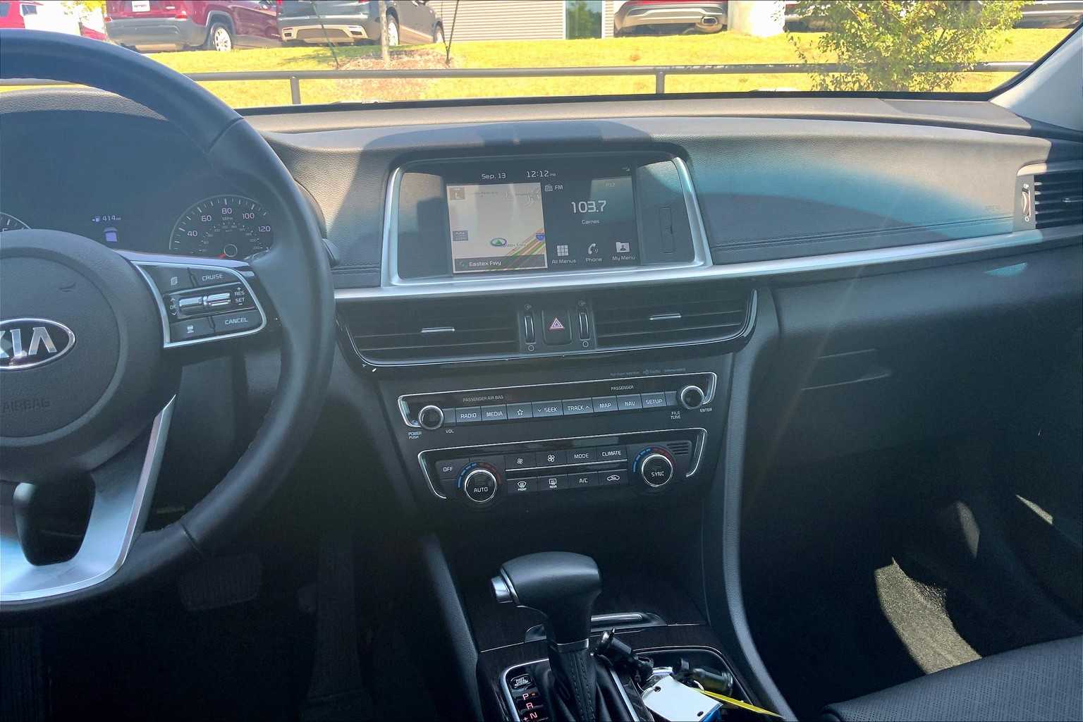 2020 Kia Optima EX Premium photo 6