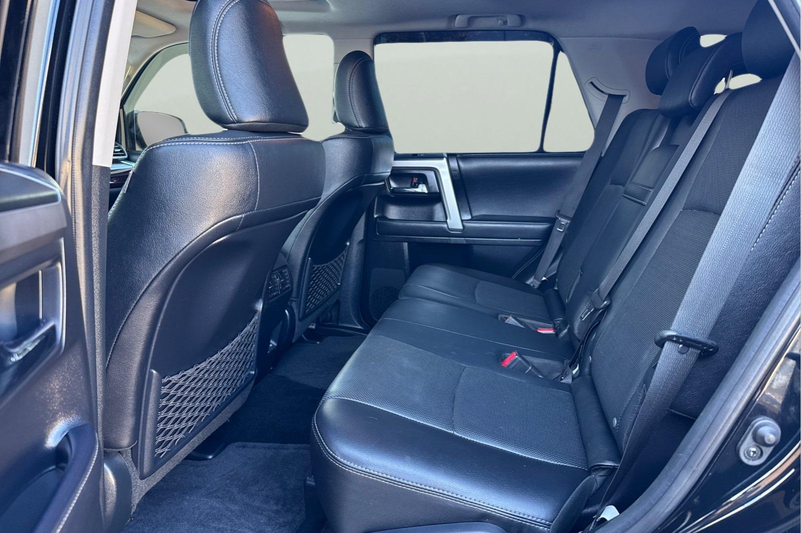 2023 Toyota 4Runner Limited photo 3