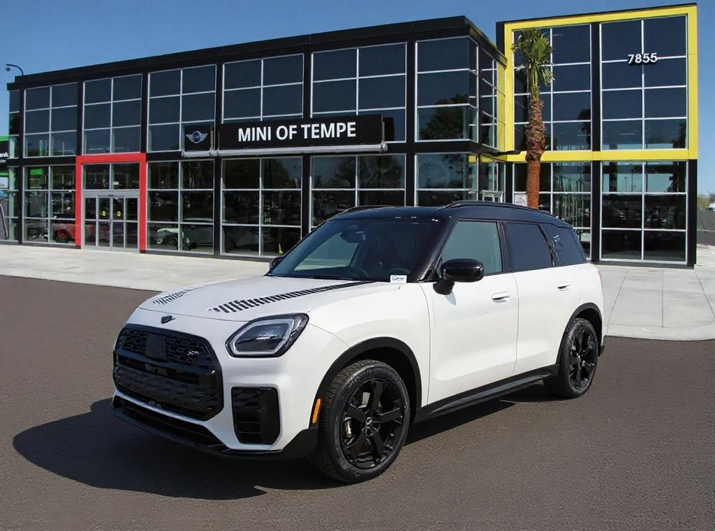 2026 MINI Countryman S's photo