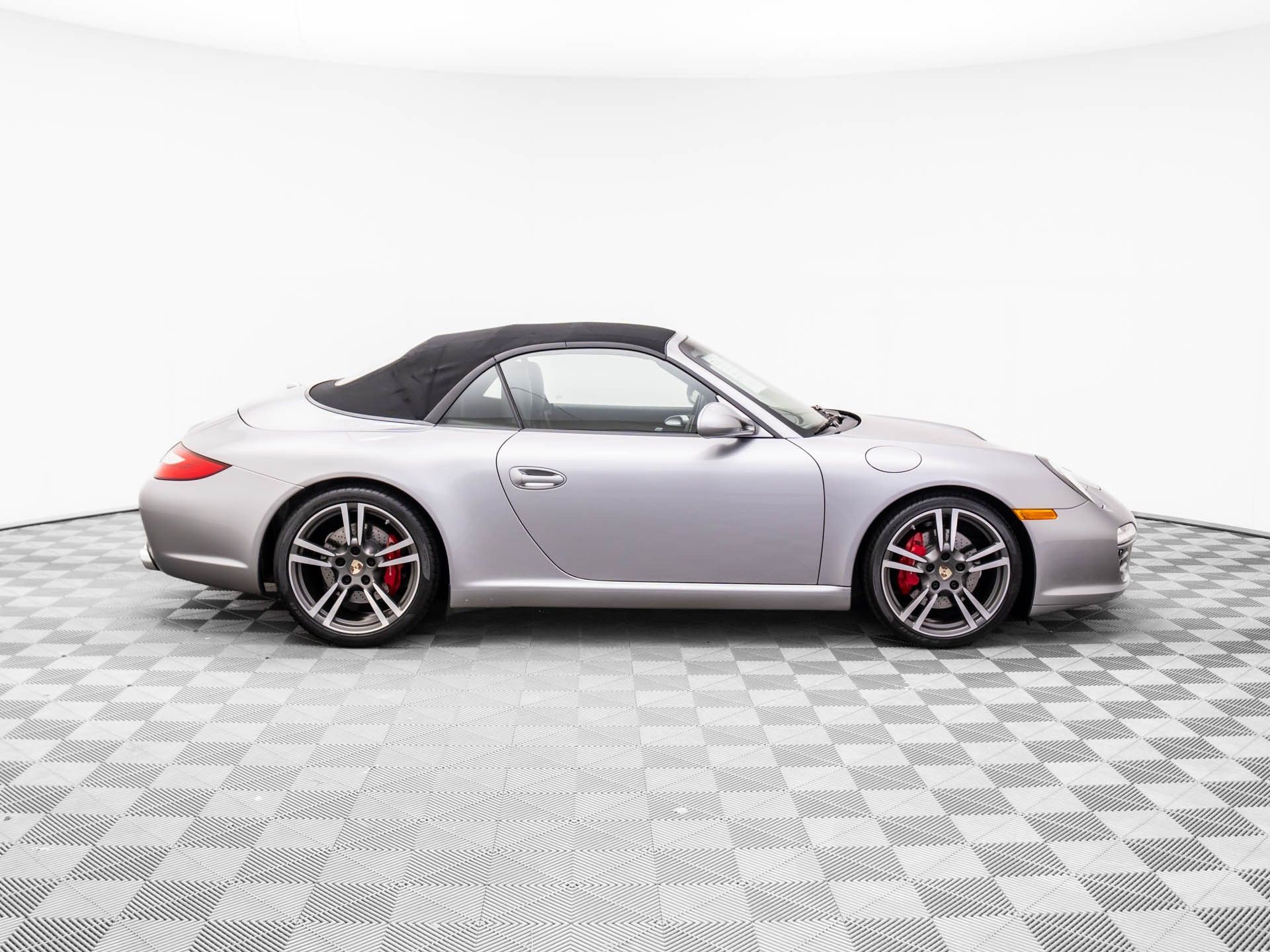 2012 Porsche 911 S Cabriolet photo 8