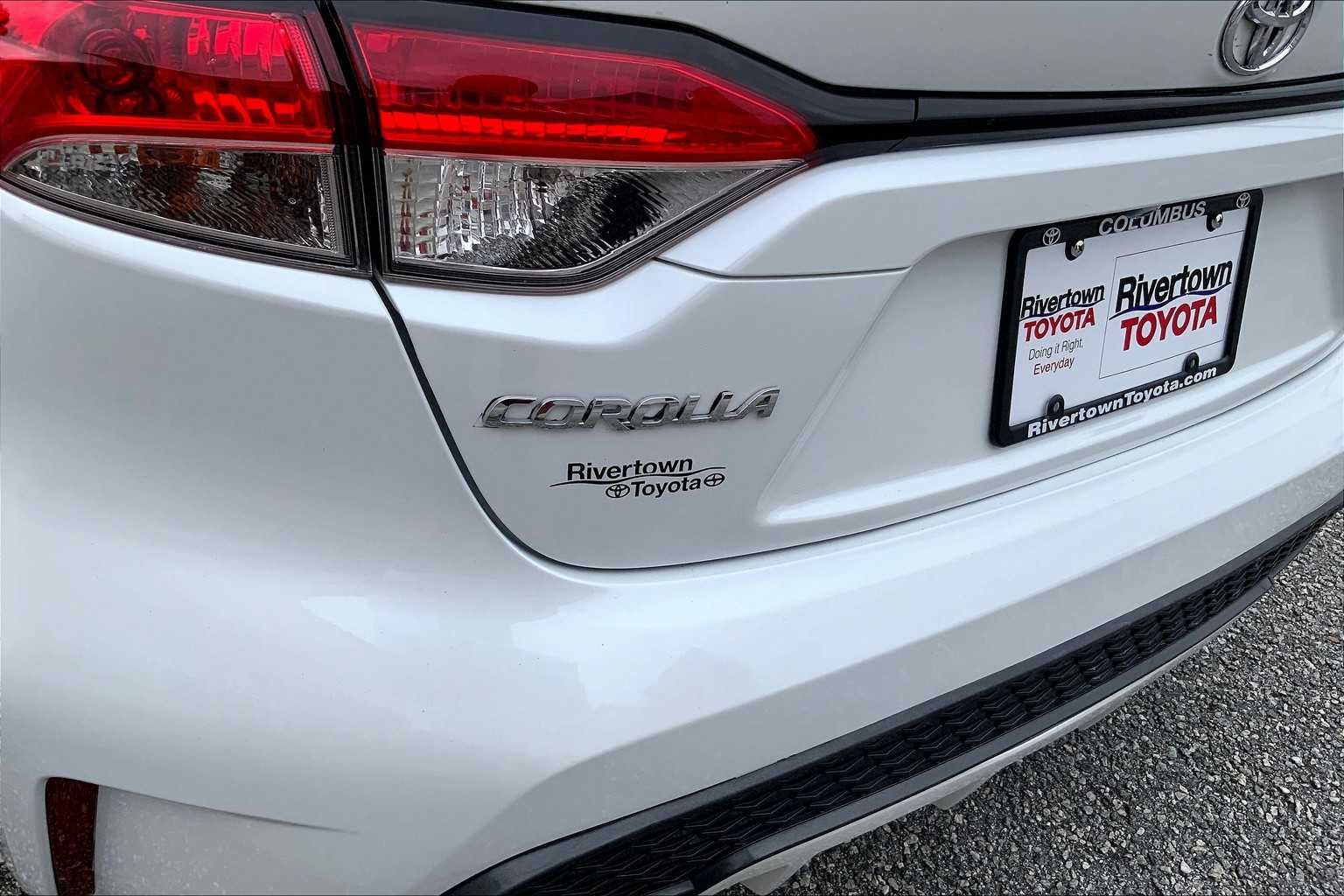 2022 Toyota Corolla SE photo 28