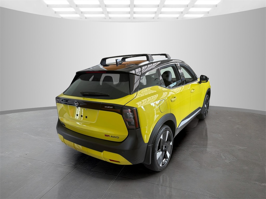 2025 Nissan Kicks SR photo 4
