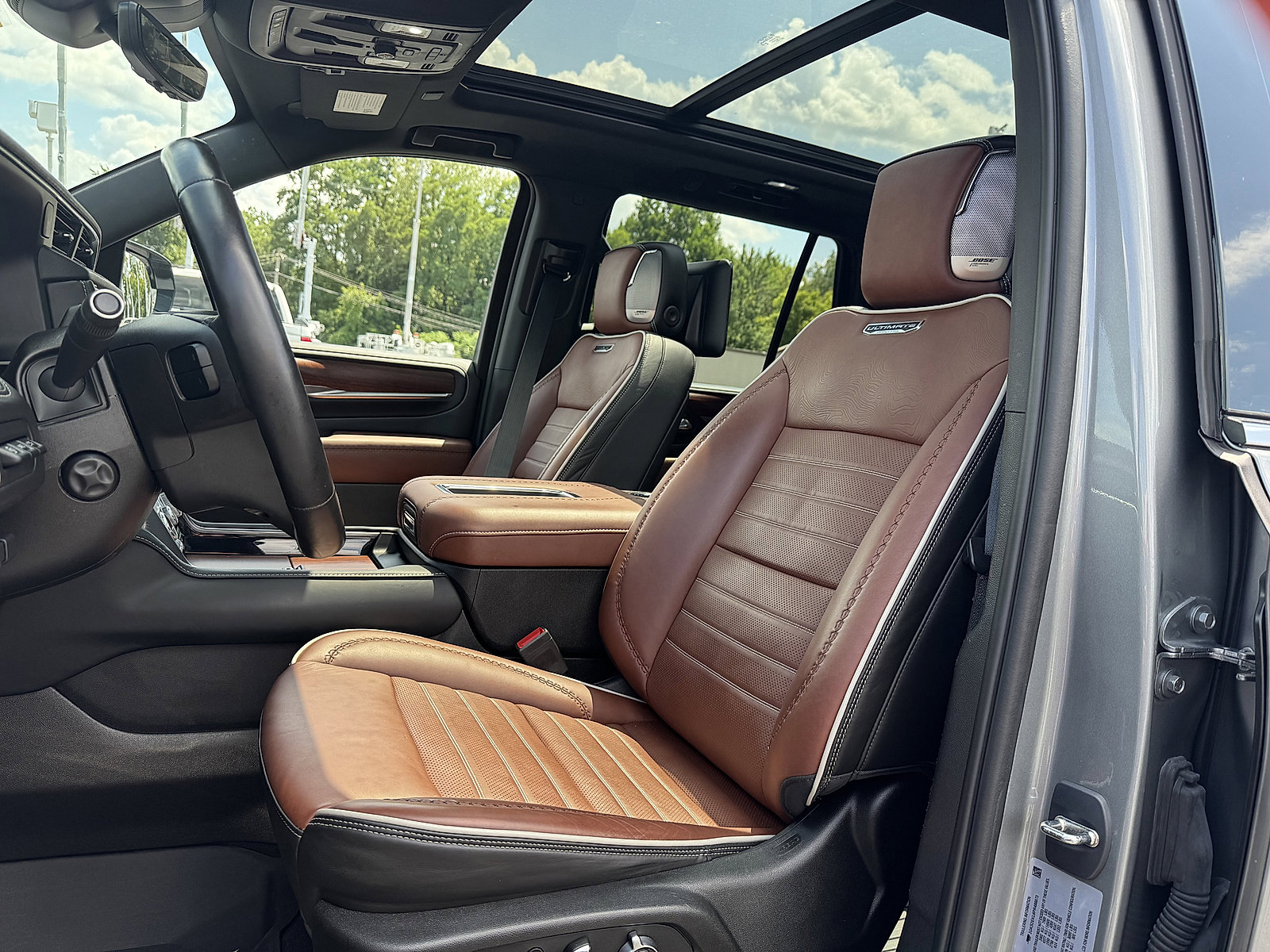 2023 Gmc Yukon Denali Ultimate photo 9