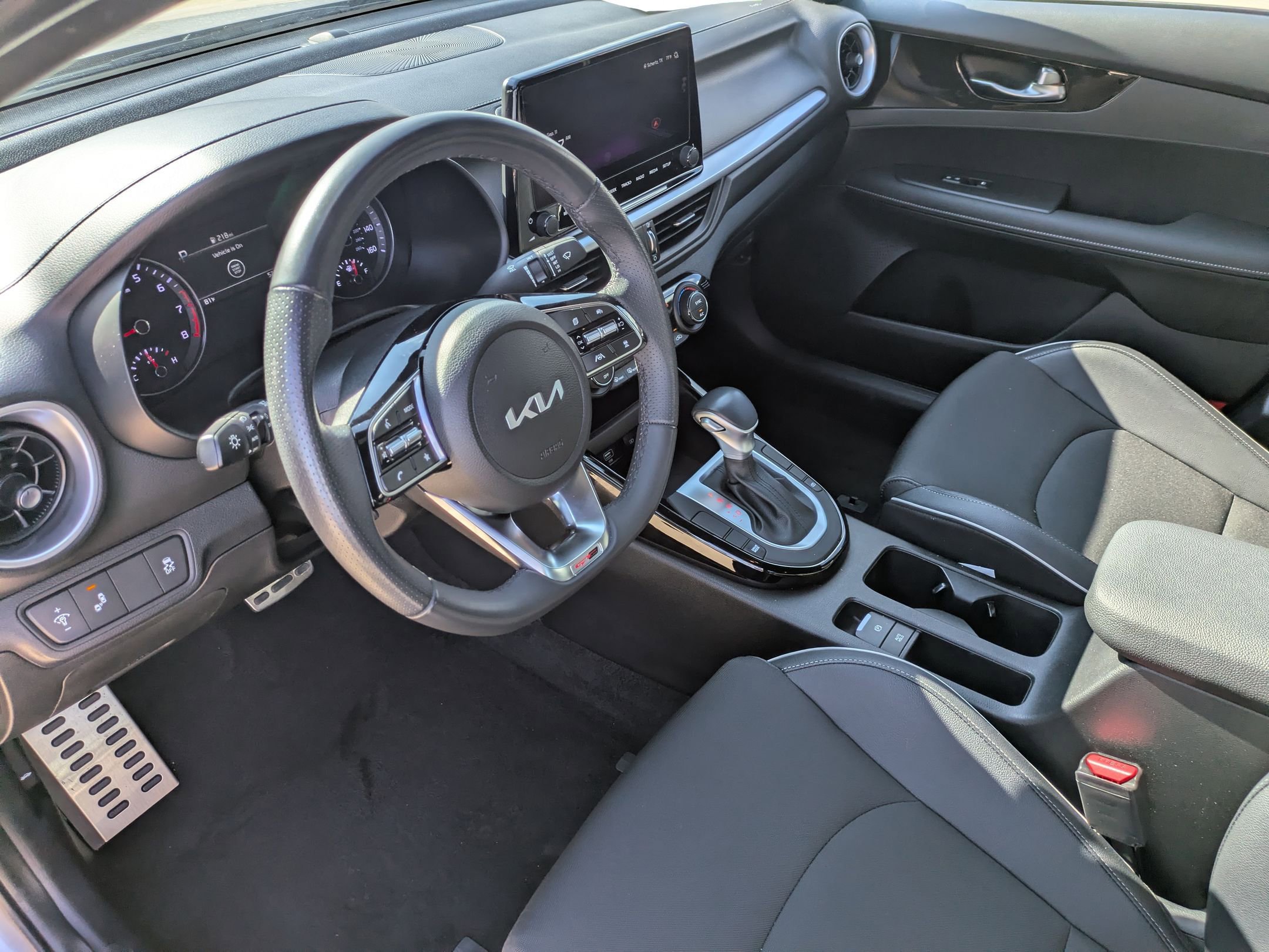 2024 Kia Forte GT-Line photo 10