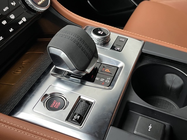 2024 Jaguar F-PACE P400 R-Dynamic S photo 34