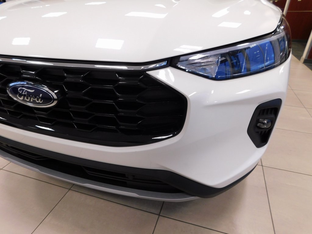 2026 Ford Escape Hybrid ST-Line Select photo 4