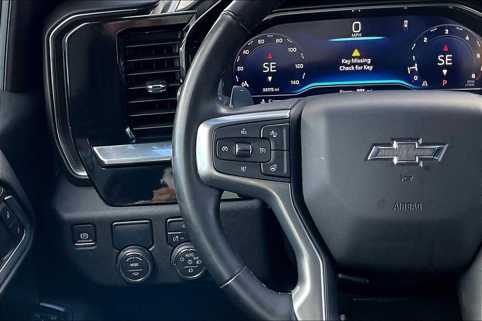 2024 Chevrolet Silverado 1500 RST photo 17