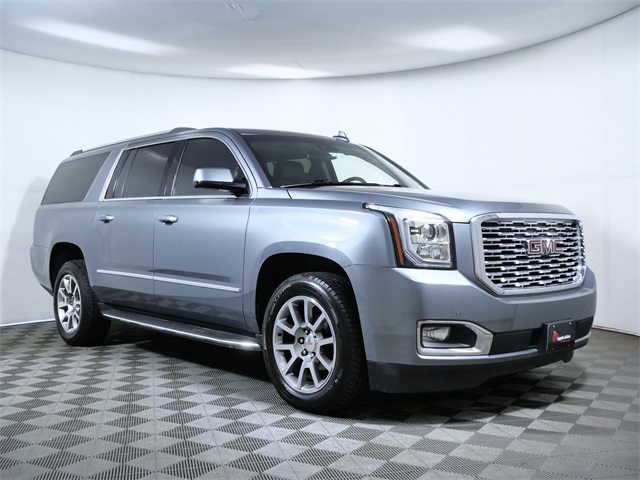 2019 GMC Yukon XL Denali's photo