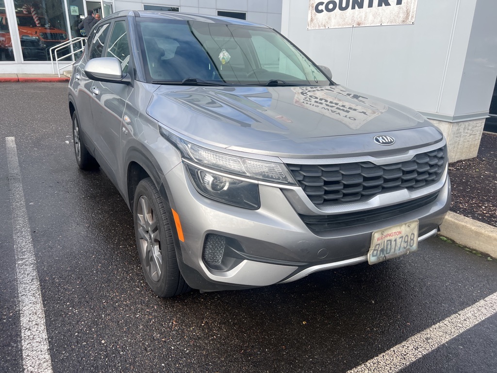 2021 Kia Seltos LX's photo