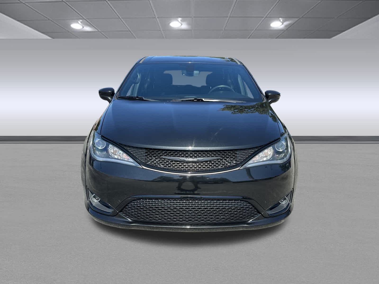 2C4RC1FG4LR122377