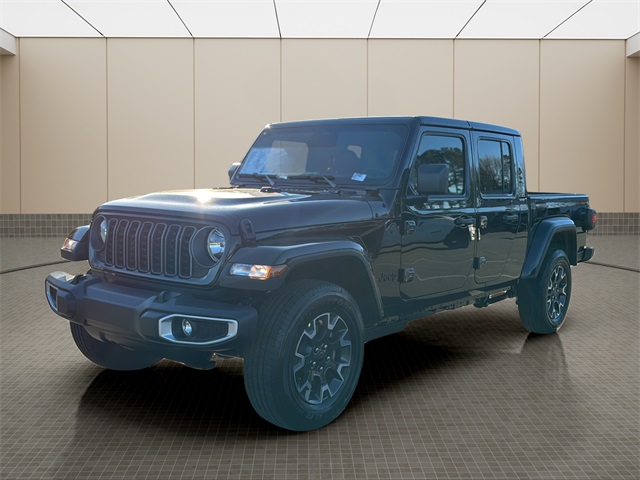 2026 Jeep Gladiator Sahara's photo