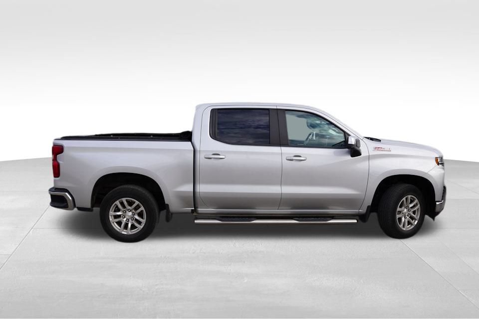 2022 Chevrolet Silverado 1500 LT Z71 photo 2
