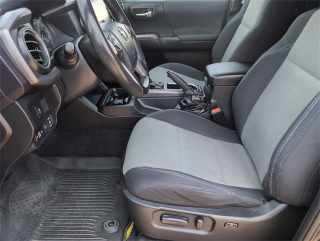 2020 Toyota Tacoma TRD Off-Road photo 9