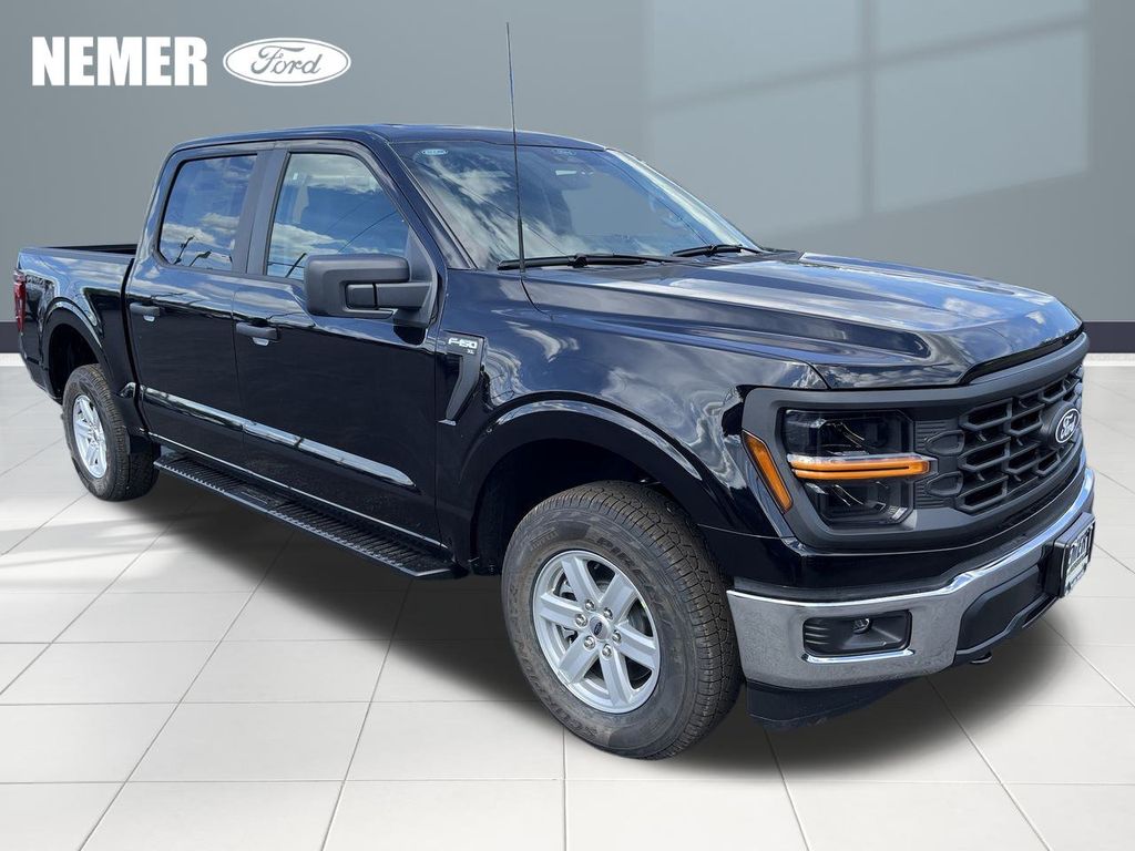 2025 Ford F-150 XL's photo