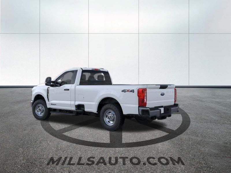 2025 Ford F-250 XLT photo 2