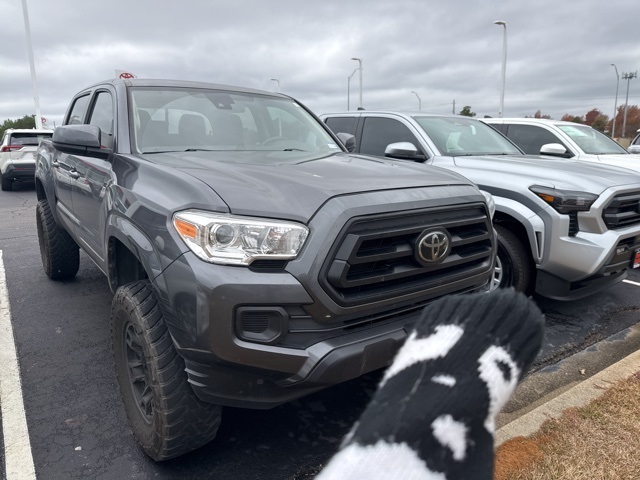 2023 Toyota Tacoma SR's photo