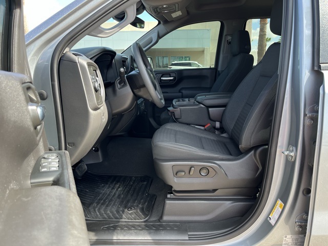 2023 Chevrolet Silverado 1500 Custom photo 26
